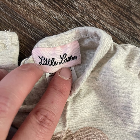 Adorable Legging outfit - Picture 3 of 5